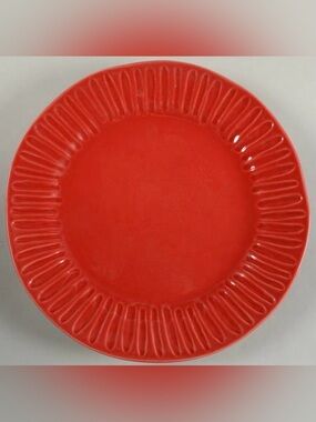 Primagera finger red  Vibrant Red Glazed Ceramic Dinner Plate - Home Dining